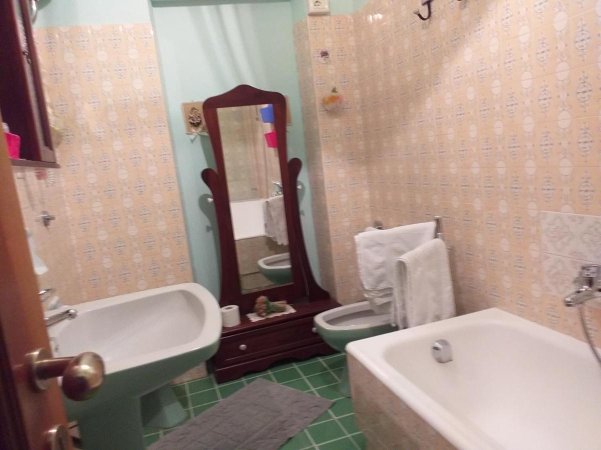 Bed & Breakfast La Rosa Rossa Кали Екстериор снимка
