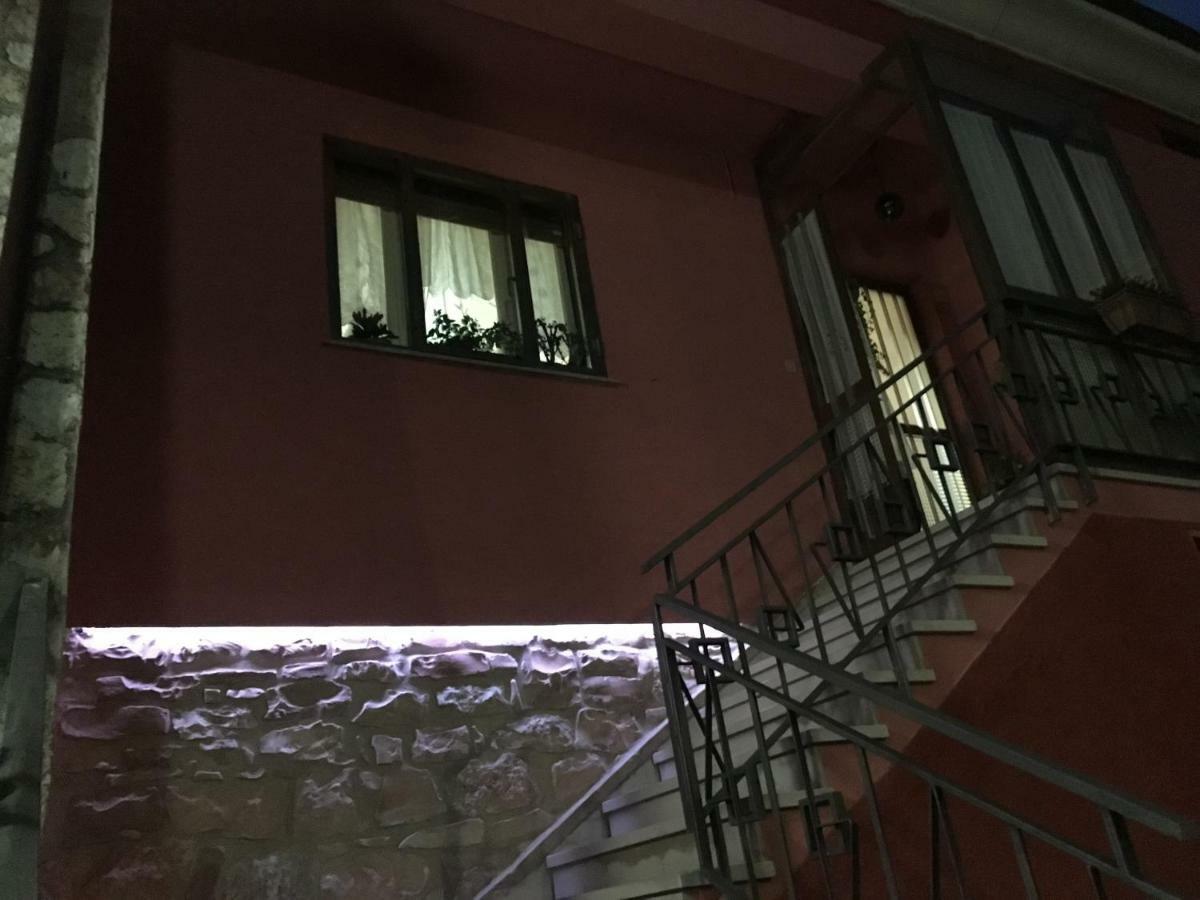Bed & Breakfast La Rosa Rossa Кали Екстериор снимка