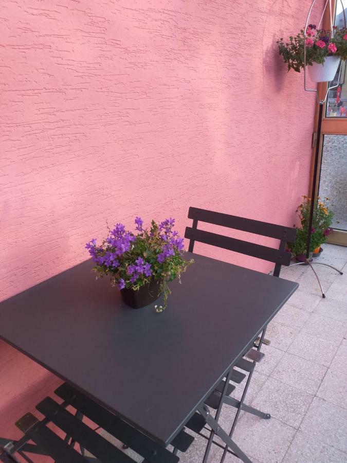 Bed & Breakfast La Rosa Rossa Кали Екстериор снимка